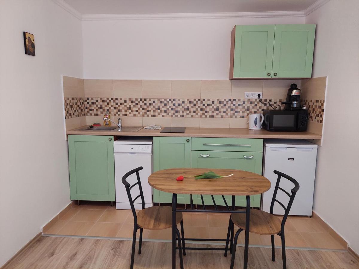 דירות Veszprém Szent Bernat Vendeghaz מראה חיצוני תמונה
